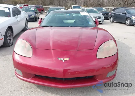 2005 Chevrolet Corvette z USA, uszkodzony, nr VIN 1G1YY24U655104242